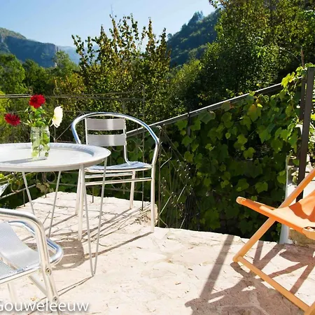 Herzegovina Boracko Jezero * 코니츠