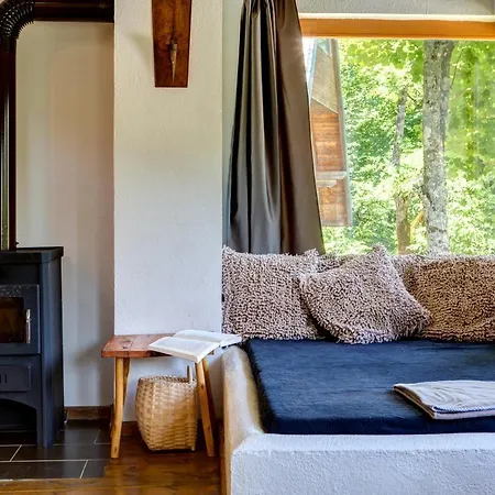 Herzegovina Boracko Jezero Lodge *